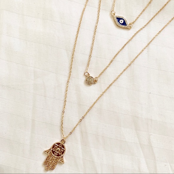 Jewelry - NWT Evil Eye Layered Necklace Pendant Gold